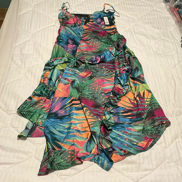 Romeo + Juliet Tropical Dress - Multi-Colored Print - M - NWT - Picture 2 of 7